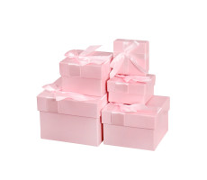 Набор квадратных коробок Однотонные розовые с лентой 5 в1 (12*12*9-6*6*3см)